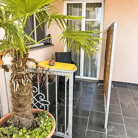 Ein Im Zweirosen By Interhome Fažana