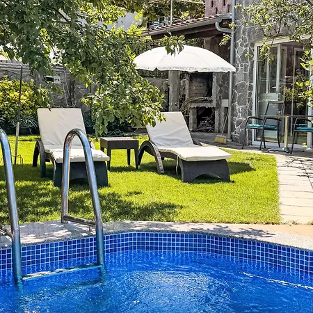 Ein Im Zweirosen By Interhome Apartmán *